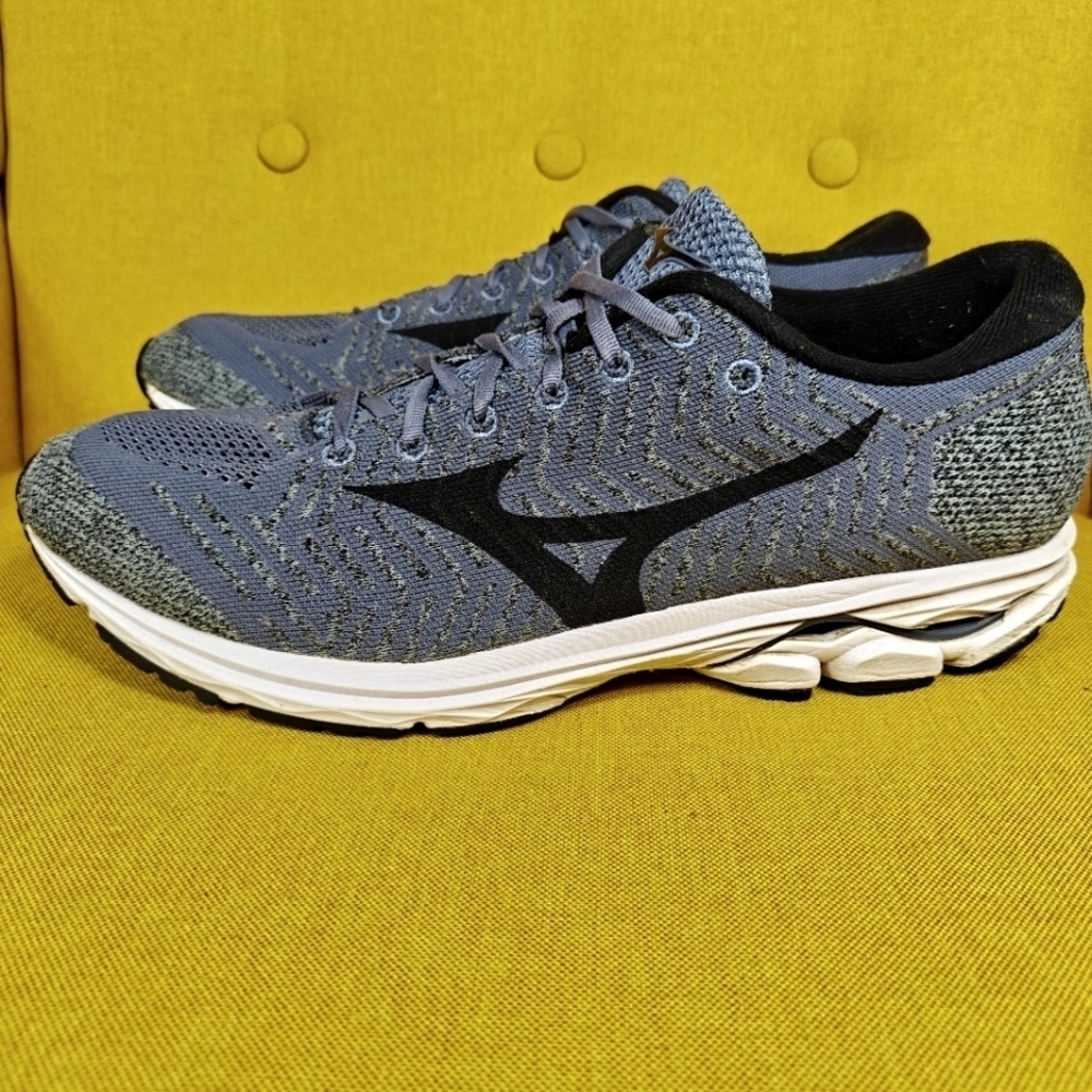 Mizuno Waveknit R2 Gray/Black Running Sneakers Tennis Men's Shoes Size 13